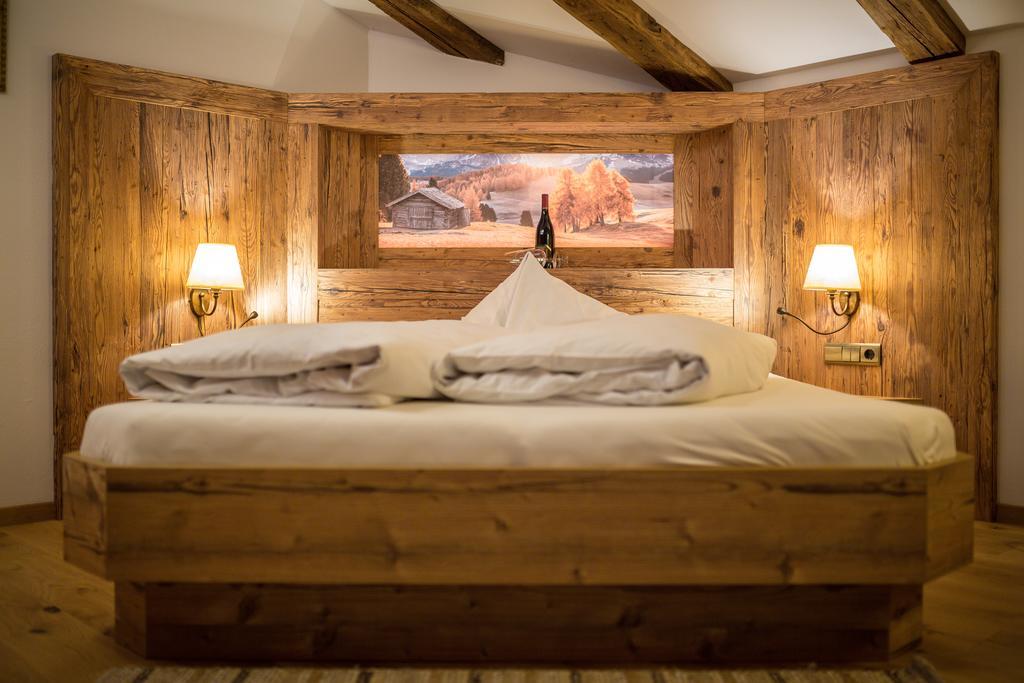 Hotel Hubertushof Dobbiaco Zewnętrze zdjęcie